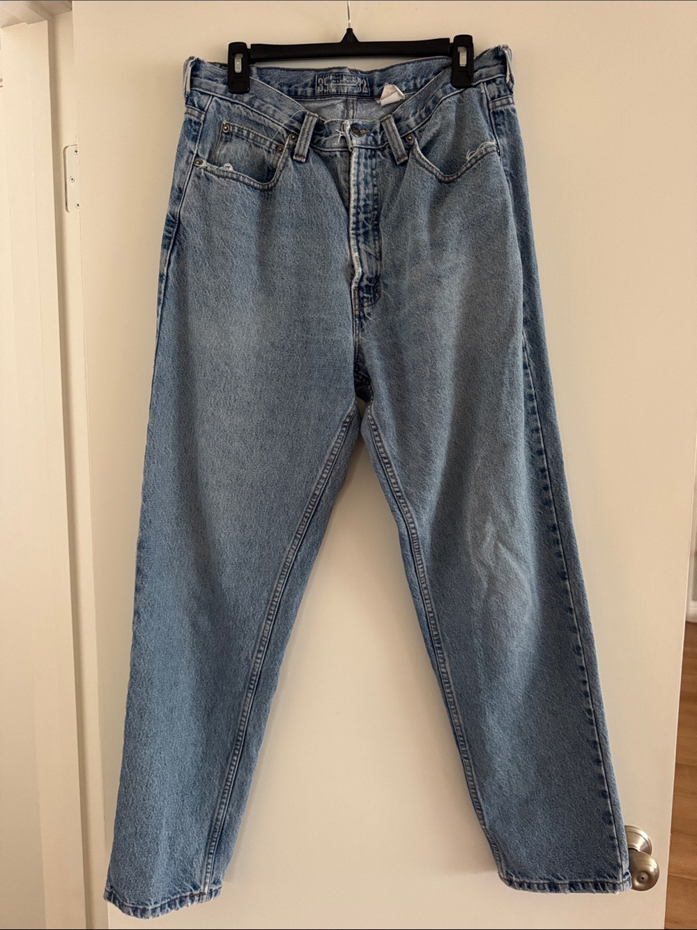 Vintage Classic Light Wash High-Rise Jeans